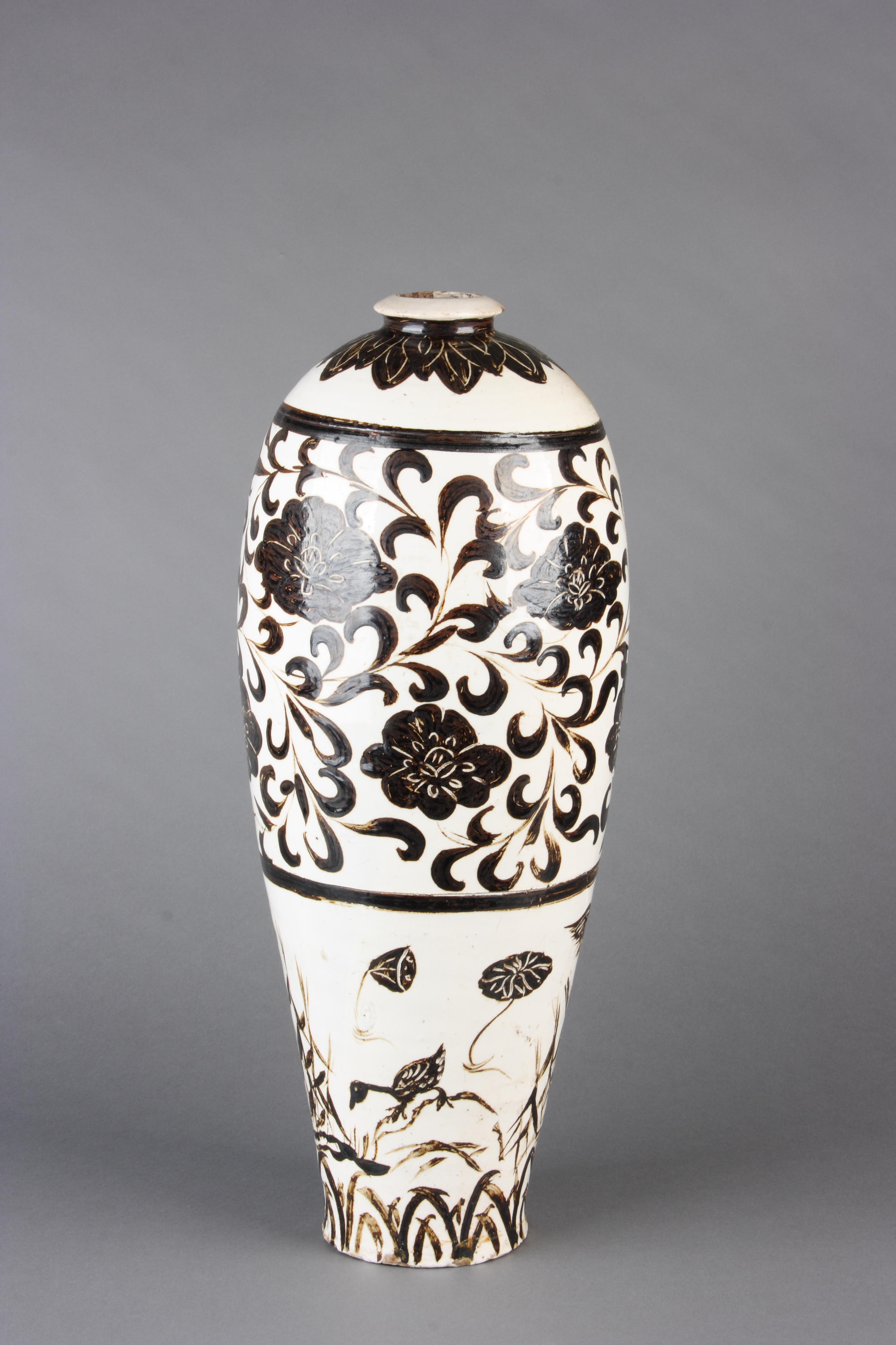 金磁州窑白釉黑彩牡丹纹梅瓶- 河北博物院